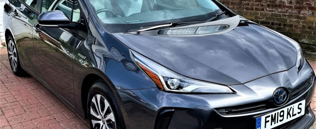 Toyota Prius 1.8 VVT-h Business Edition Plus CVT (s/s) 5dr (15in Alloy)